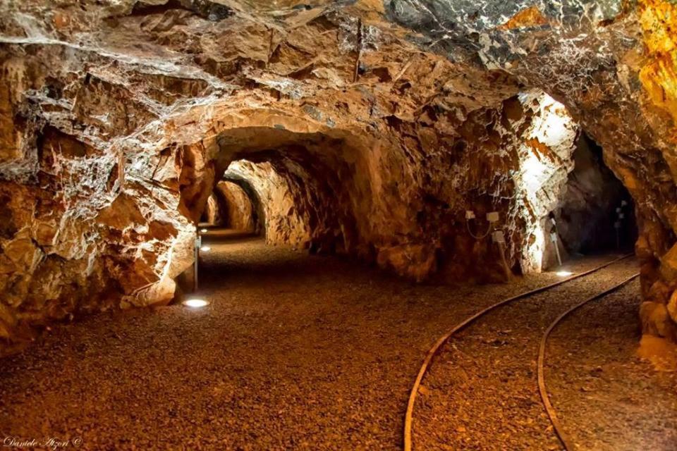 Paringianu B&B Il Rifugio Del Lupo - E6721 المظهر الخارجي الصورة